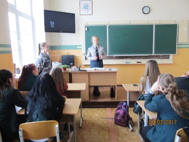 Susitikimas su policijos pareigūne