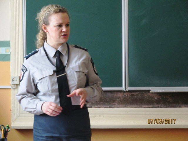Susitikimas su policijos pareigūne